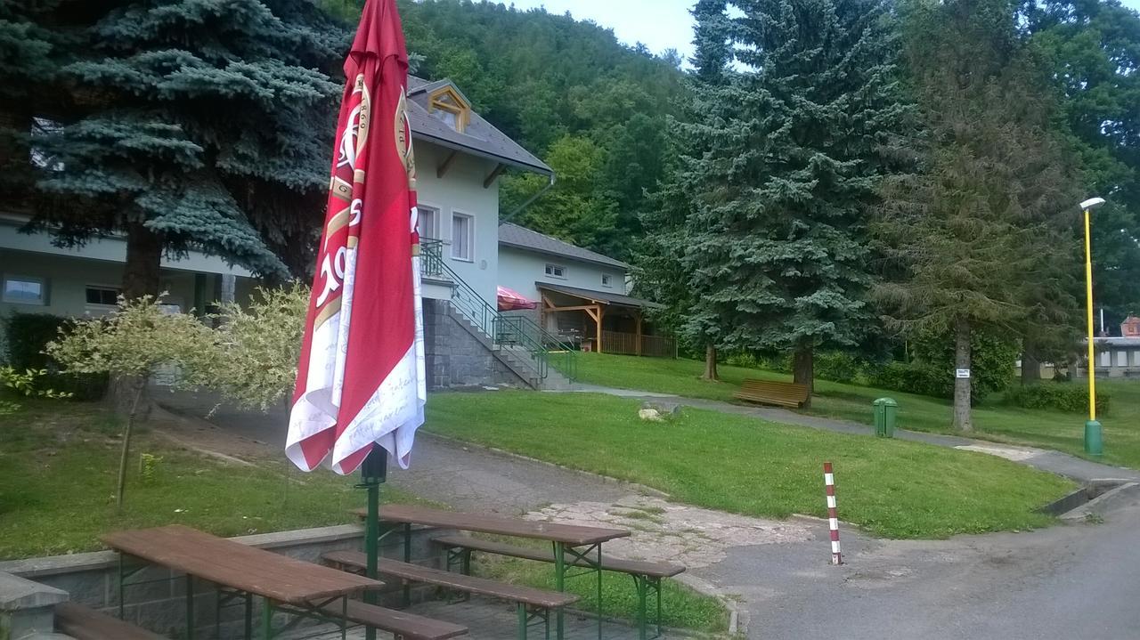 Rekreacni Komplex Losinka Velké Losiny Exteriör bild
